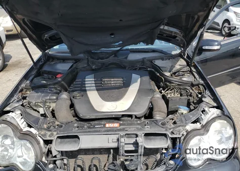 2006 Mercedes-Benz C 230 z USA, uszkodzony, nr VIN WDBRF52H76F744608